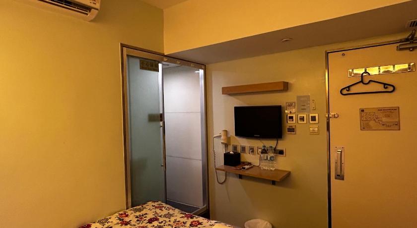 I Hotel Limited 28/48