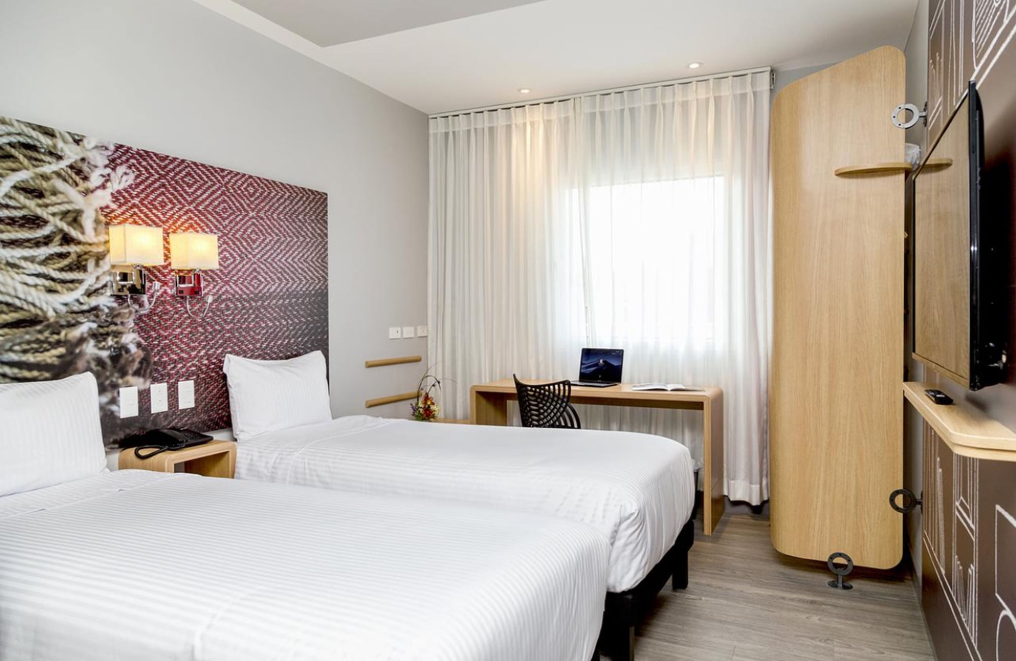 STANDARD, TWIN BEDS