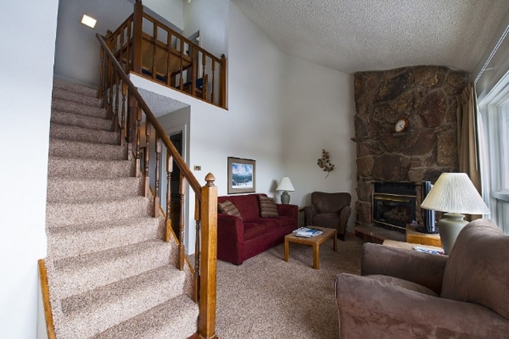Twin Rivers Condominiums by Alderwood Colorado Management 26/47