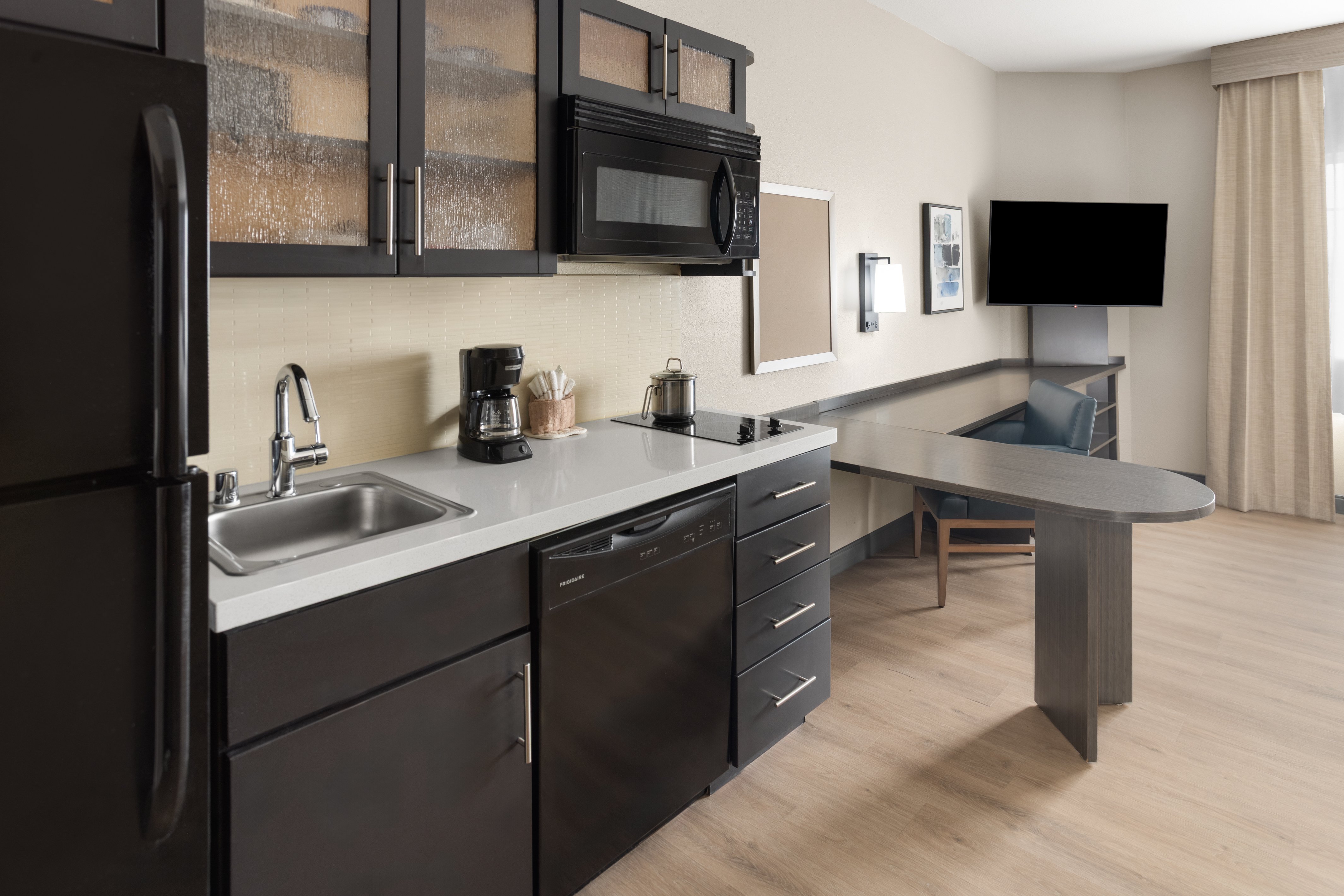 Candlewood Suites Oak Grove - Fort Campbell 58/65