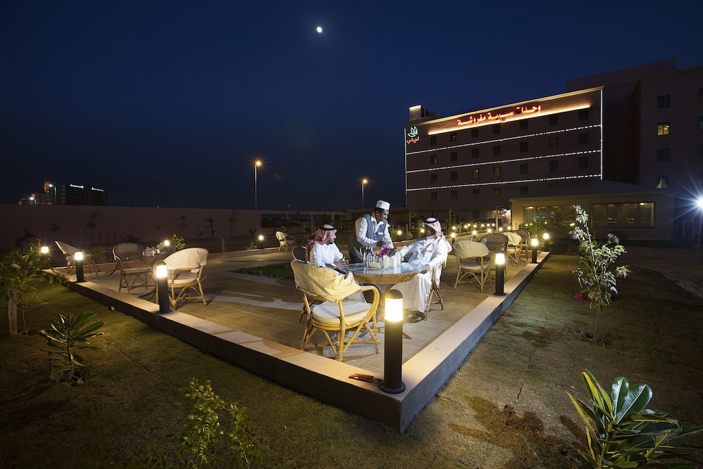 فندق لي لي النخيل(Palms Lily Hotel Suites) 4/33