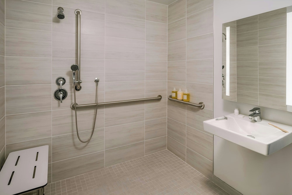 Sonder by Marriott Bonvoy The Winfield Apartments Downtown LA 52/58
