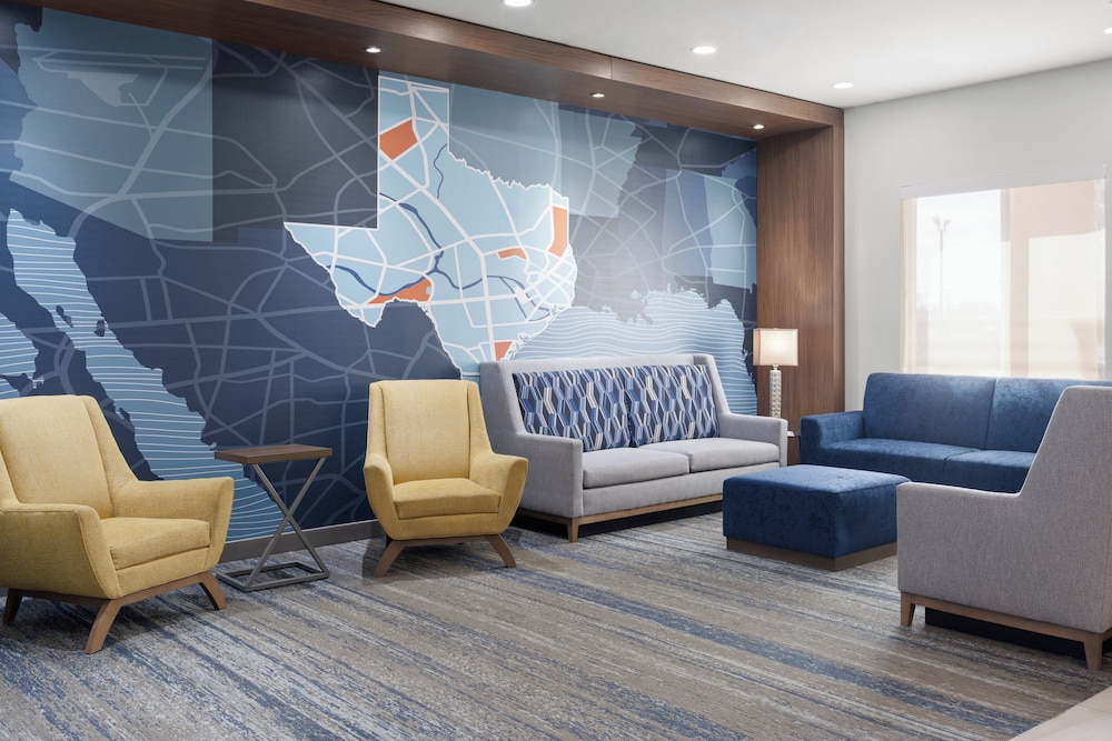 Holiday Inn Express Hotel Suites Snyder 35/54