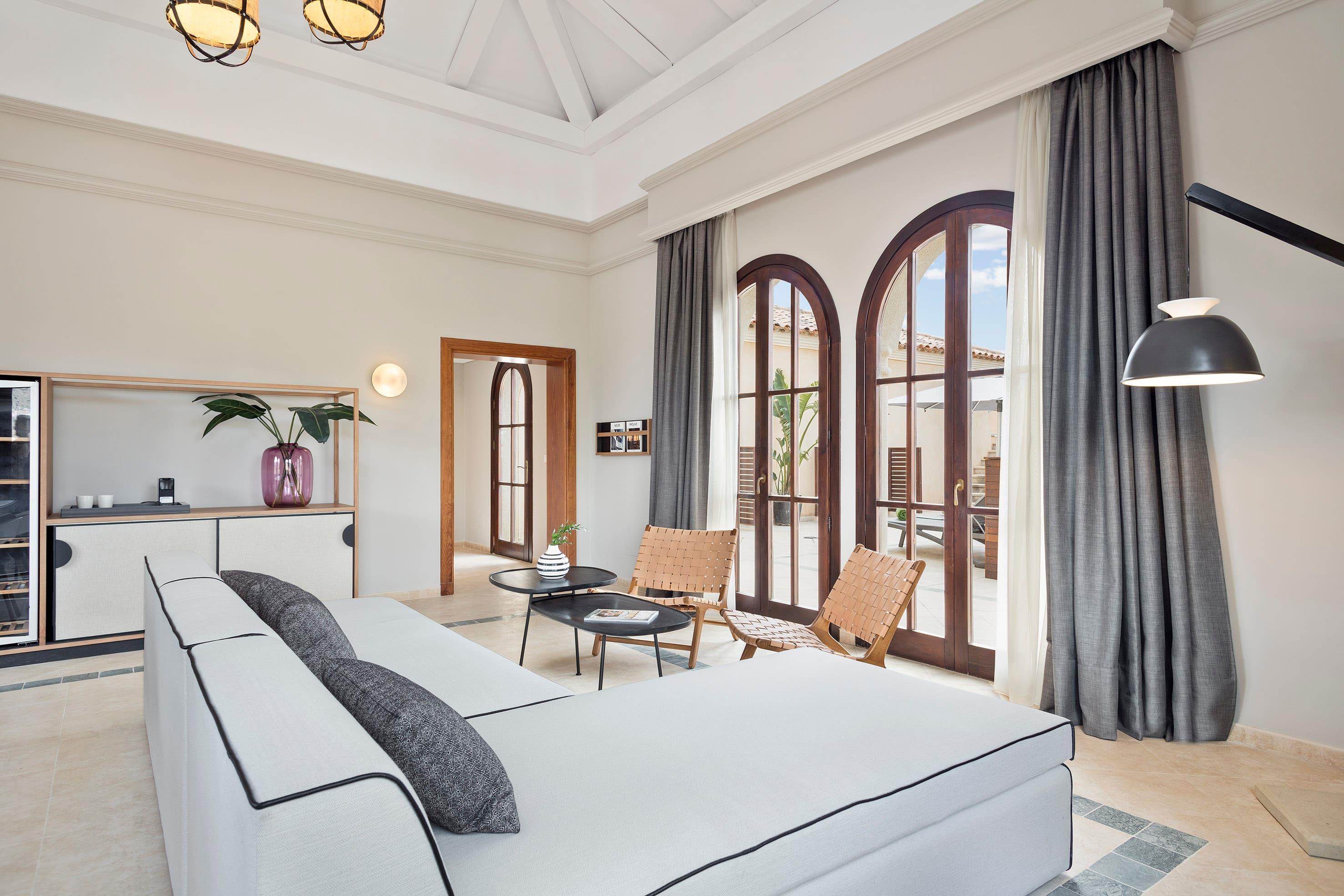 Presidential, the Level, Suite