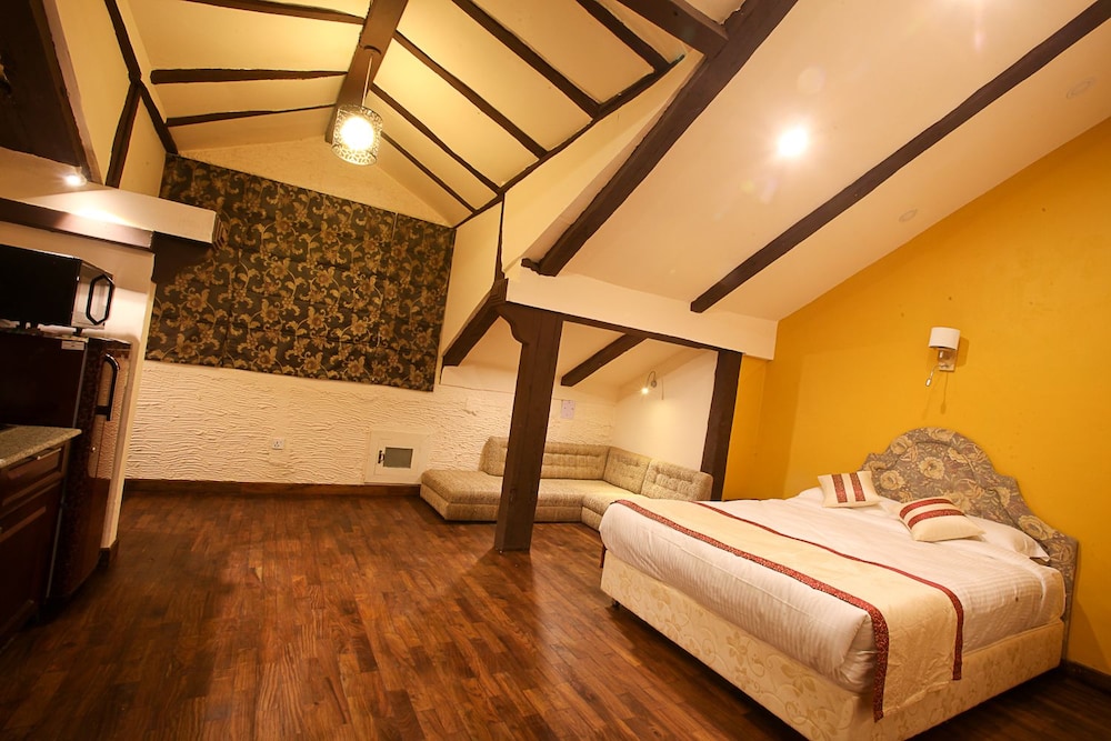 Hotel Heranya 12/49