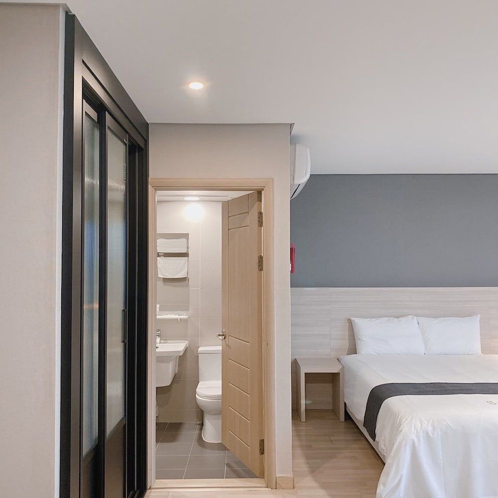 Gyeongpo Soo Hotel 26/68