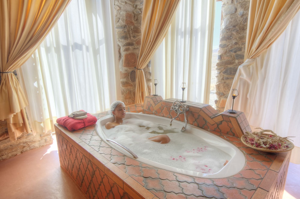 Le Mirage Desert Lodge Spa 20/50