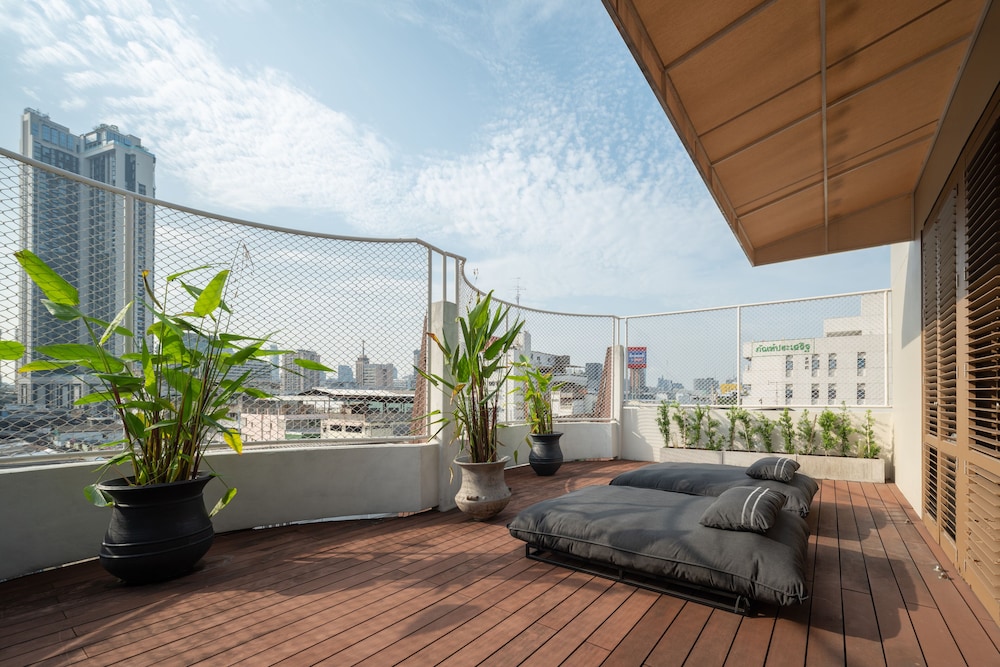 Stay Plus Hotel Bangkok 36/46