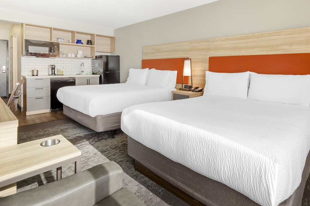Candlewood Suites - Roanoke - Valley View, an IHG Hotel 14/50
