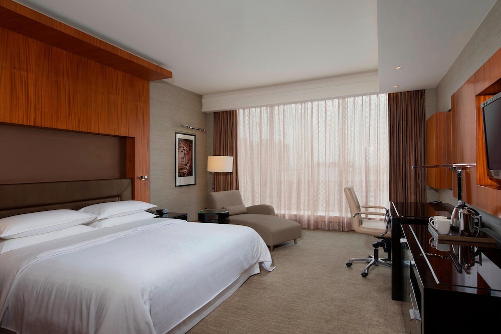 Sheraton Grand Bangalore Hotel At Brigade Gateway 19/67