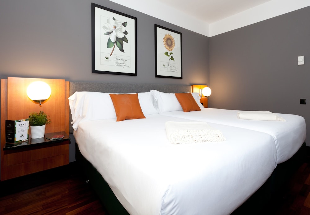 Hotel Malcom Barret 9/69