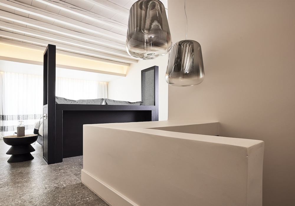 Amazon Mykonos Resort And Spa 5/46