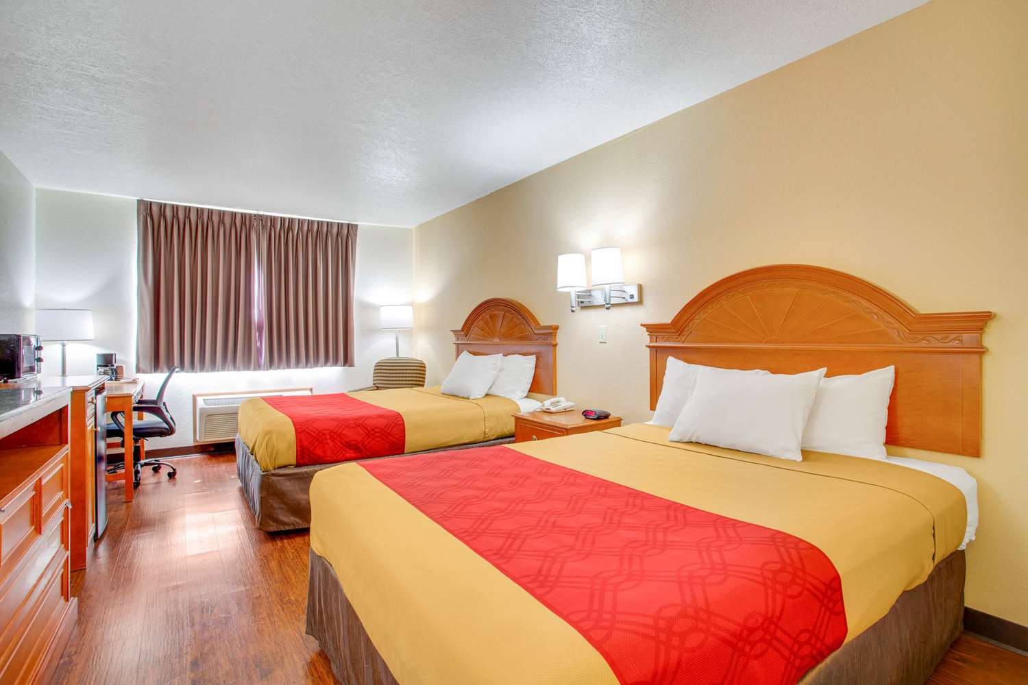 ROOM, 2 QUEEN BEDS