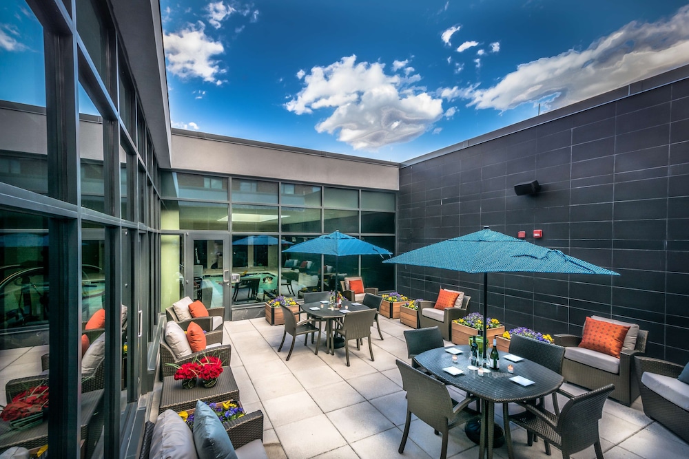 Hyatt Place Baltimore Inner Harbor 36/46