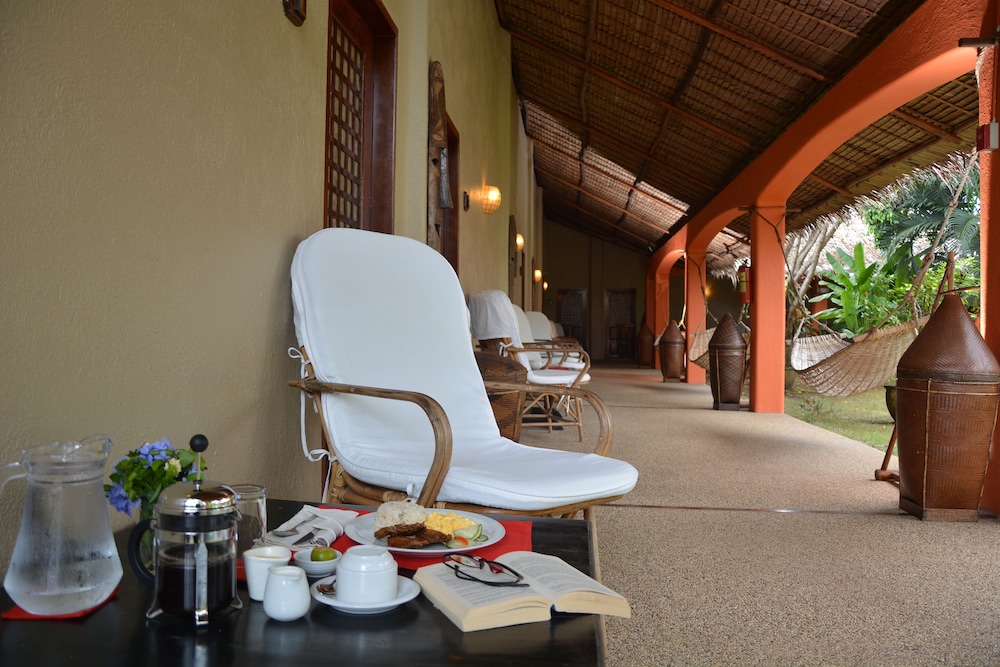 Hibiscus Garden Resort 52/64