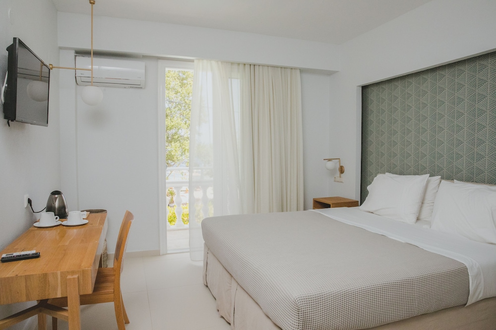 Elektra Hotel 5/44