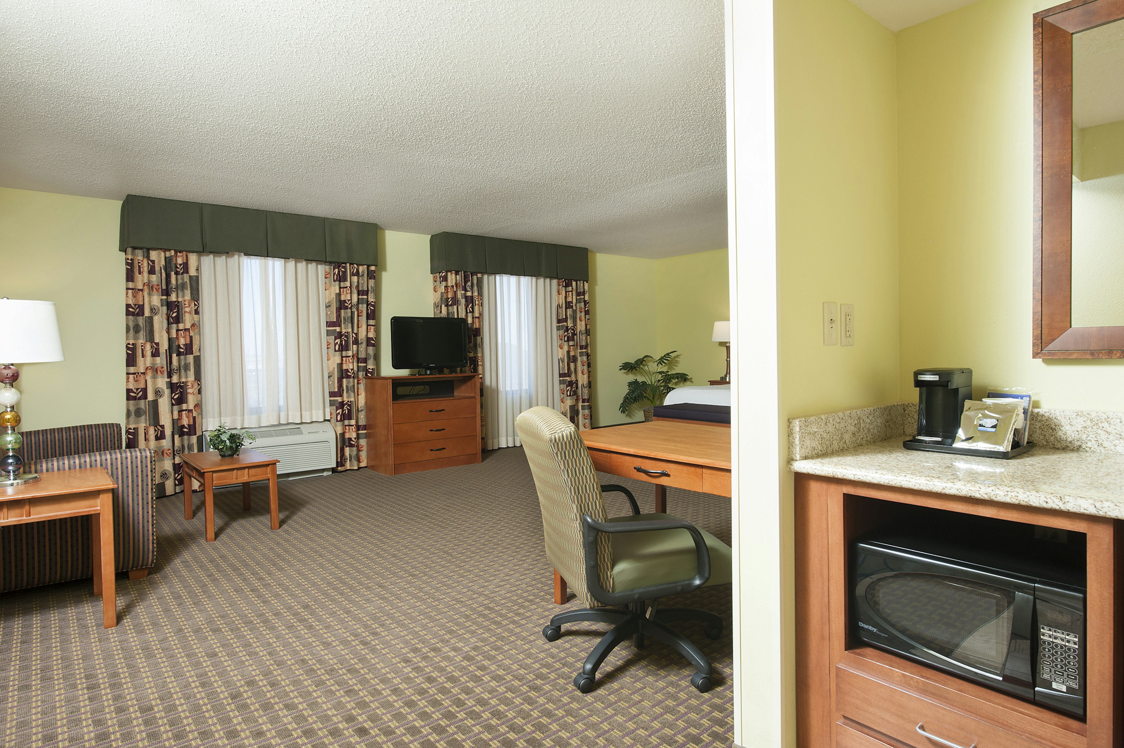 Hampton Inn Macomb 63/63