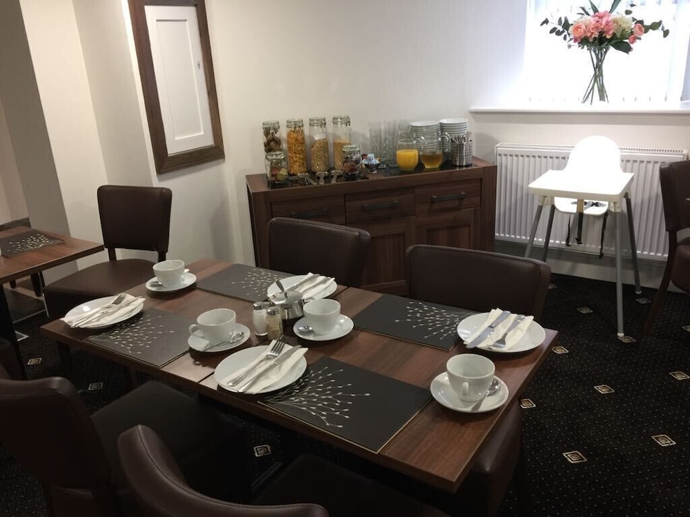 Marlborough Hotel 27/42