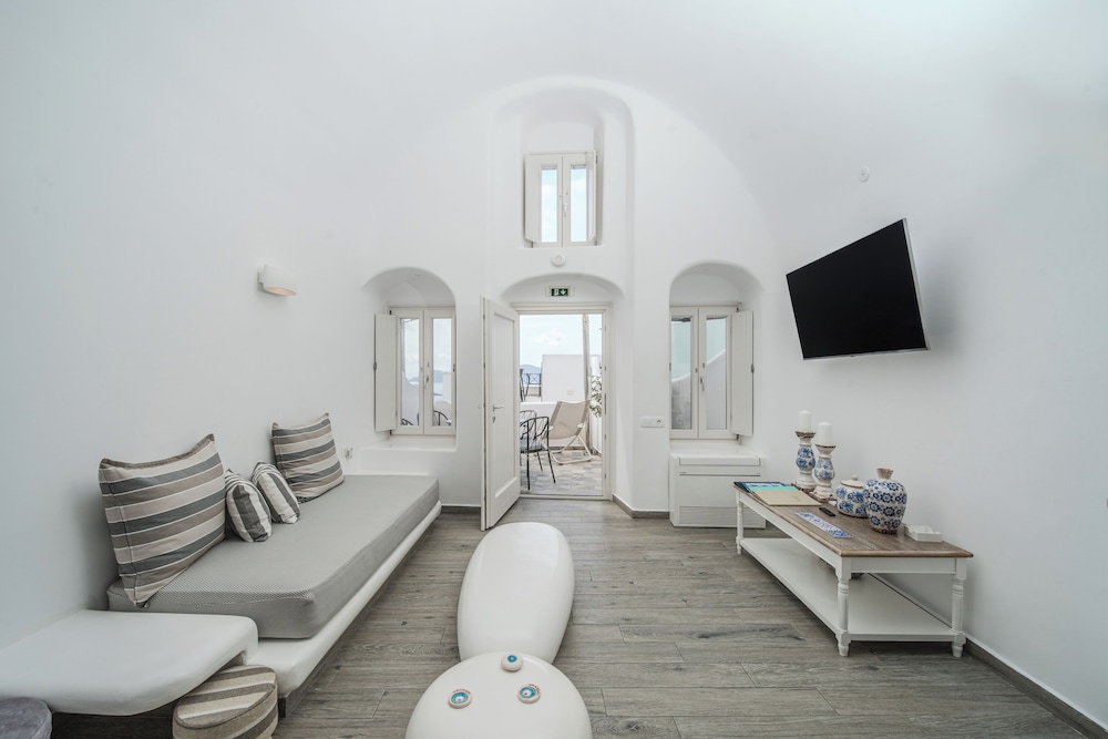 Angel Luxury Suites 37/46