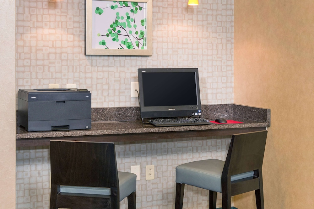 Sonesta Es Suites Charlottesville University 43/43