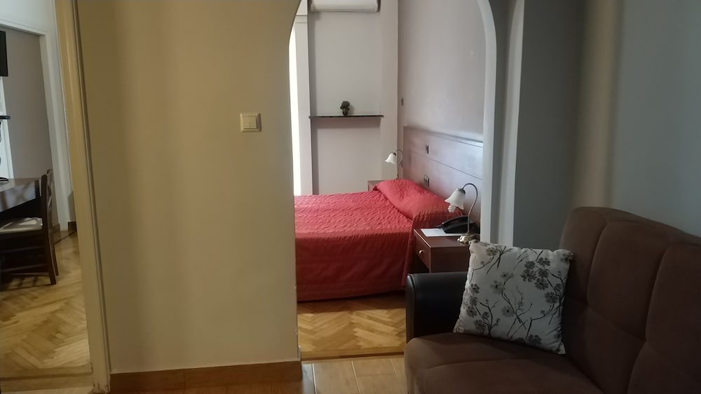 Ambrosia Suites 15/60