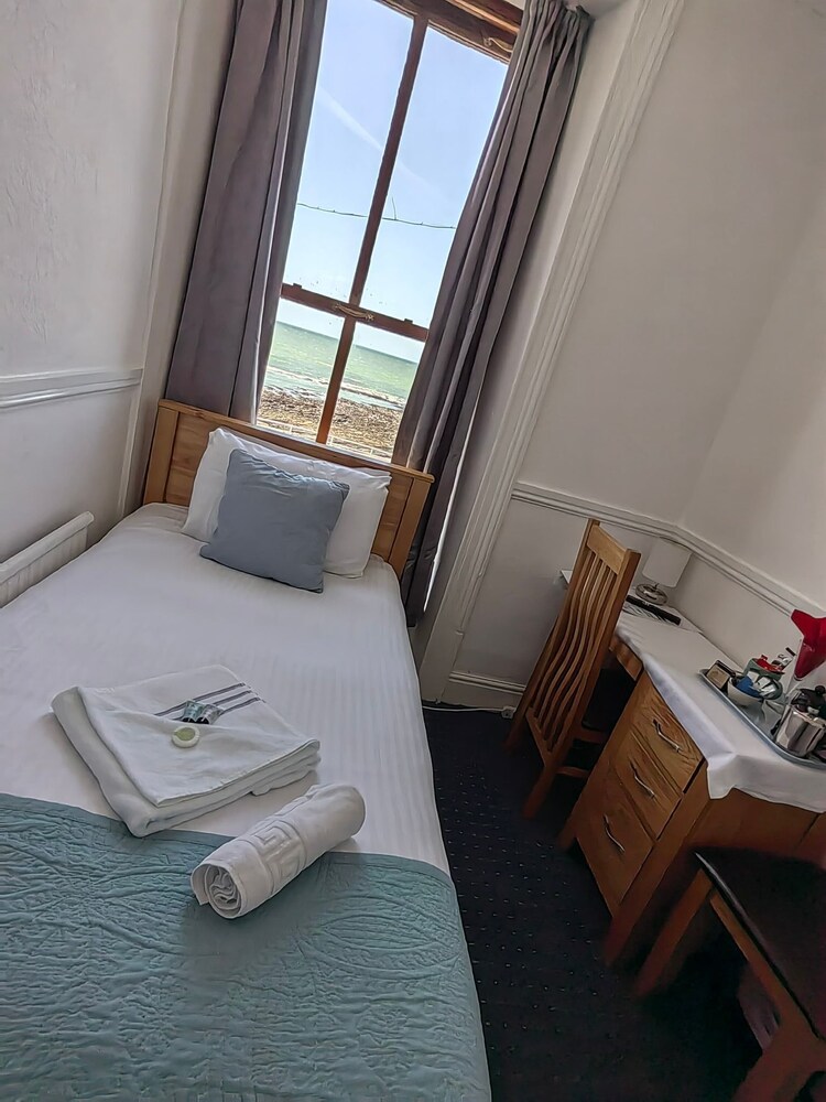 Celtic Bay Guest House 19/57