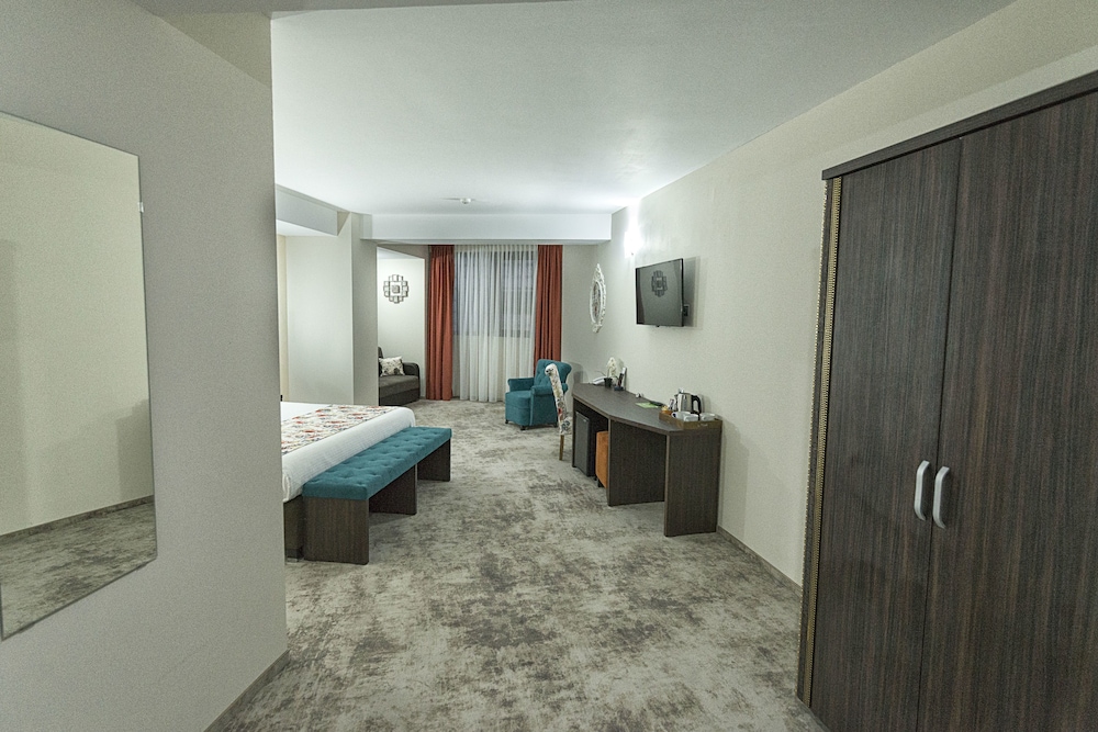 PRESTIGE BOUTIQUE HOTEL CRAIOVA 27/65