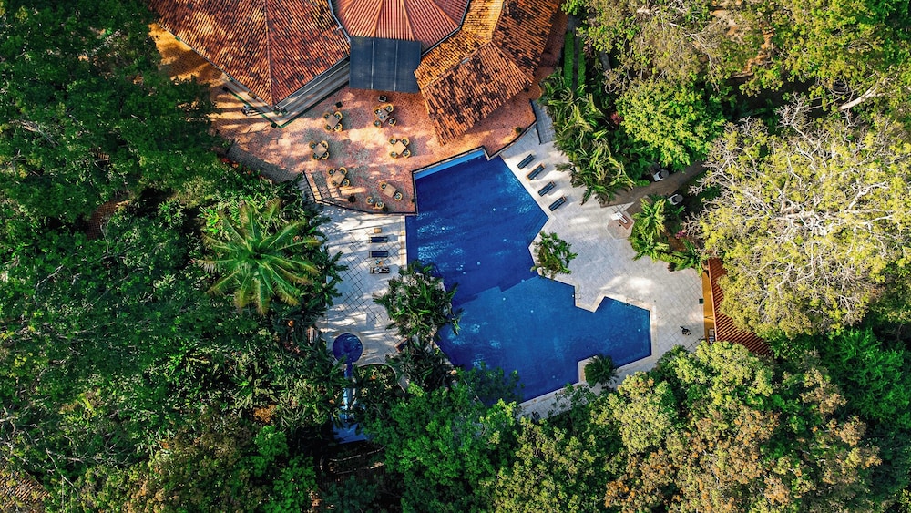 Papagayo Golden Palms Beachfront Hotel 57/65