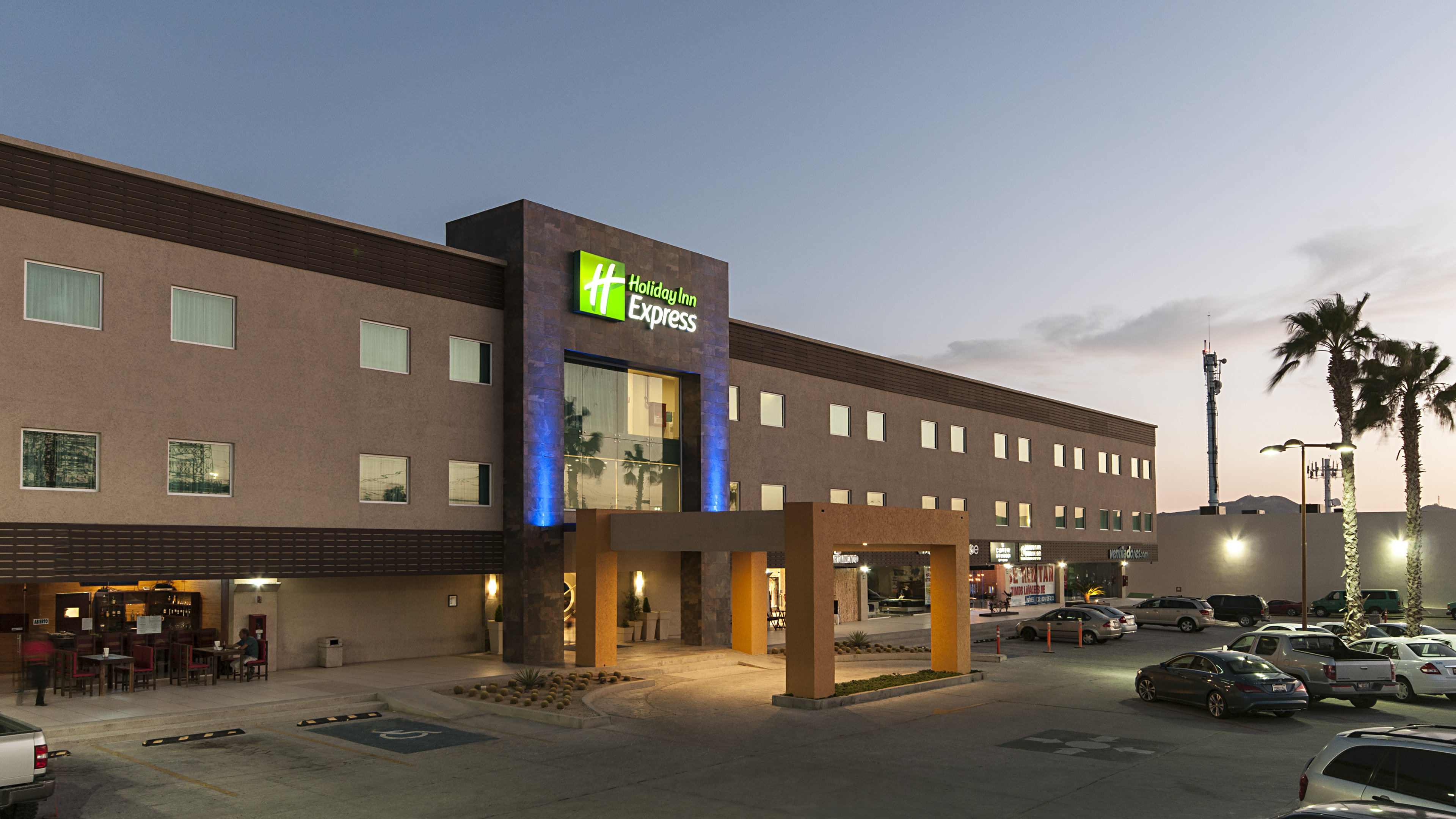 Holiday Inn Express Cabo San Lucas 63/71