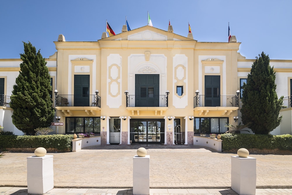 Delfino Beach Hotel in MARSALA