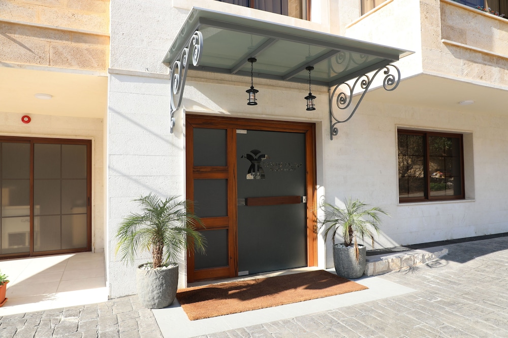 Byblos Palms Suite Hotel, Byblos in Blat