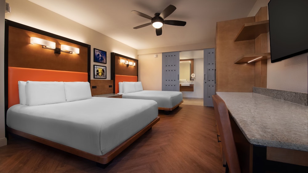 Disneys Coronado Springs Resort 16/50