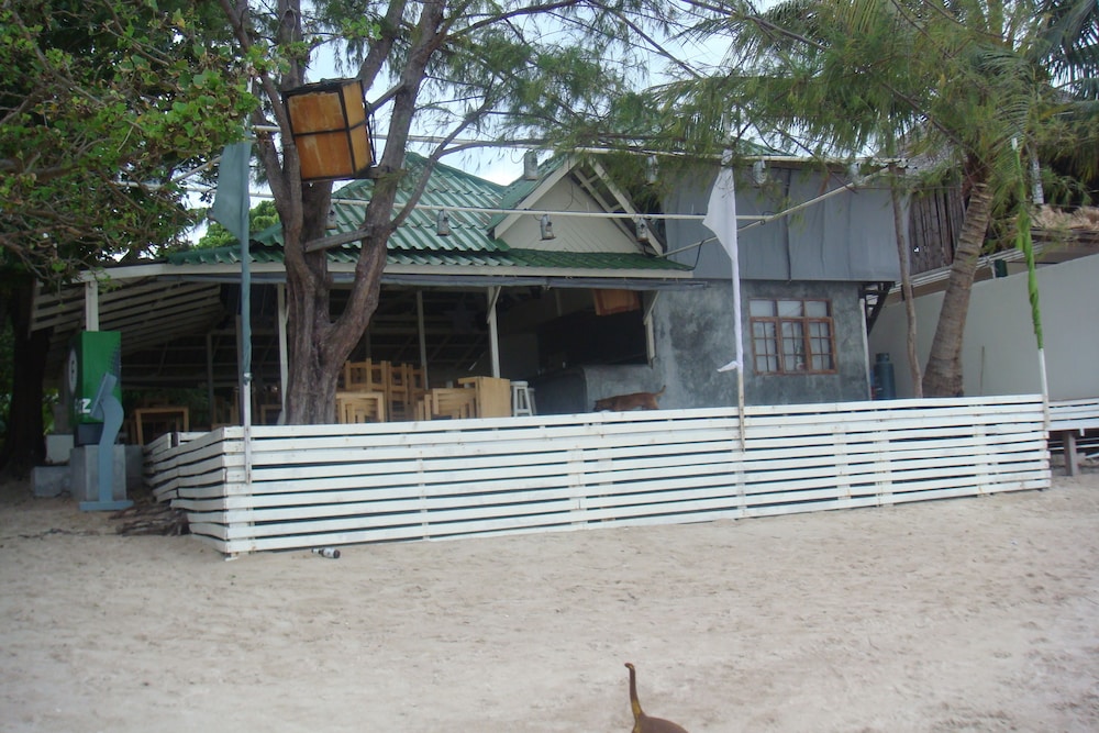Silver Sands Beach Resort 7/100