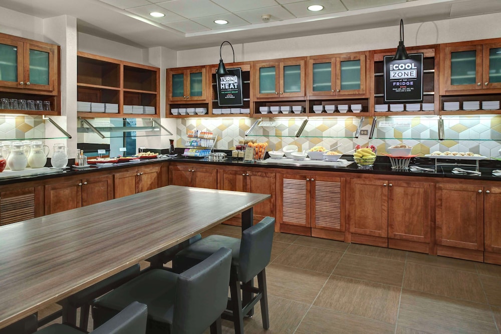 Hyatt Place Nashville Opryland 44/72
