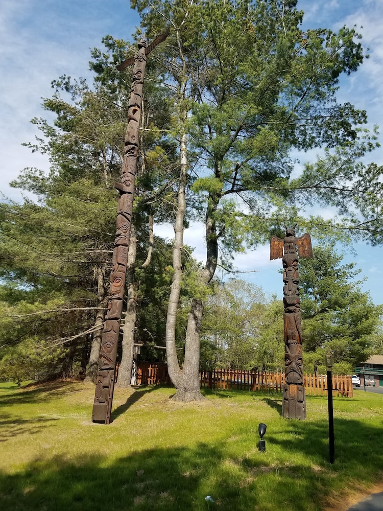 Nootka Lodge 37/50