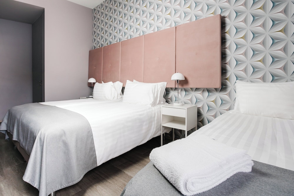 Hotel Oddsson 14/42