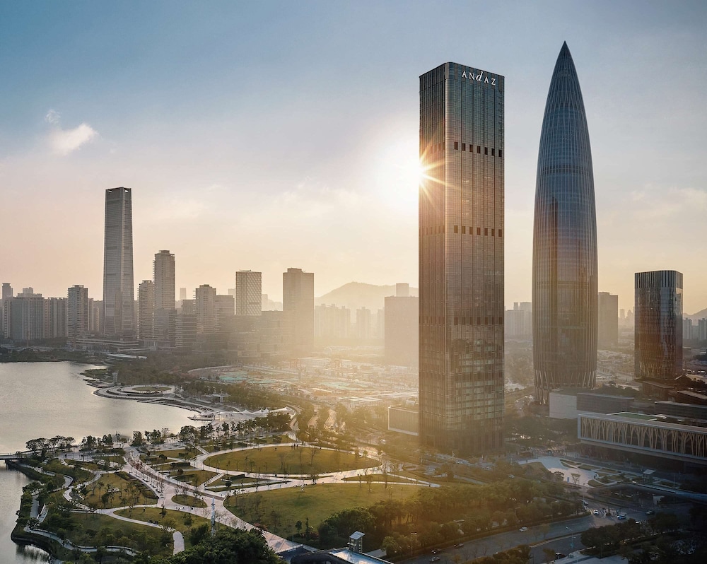 Andaz Shenzhen Bay, By Hyatt 42/46