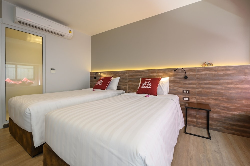 Tour De Phuket Hotel 19/71