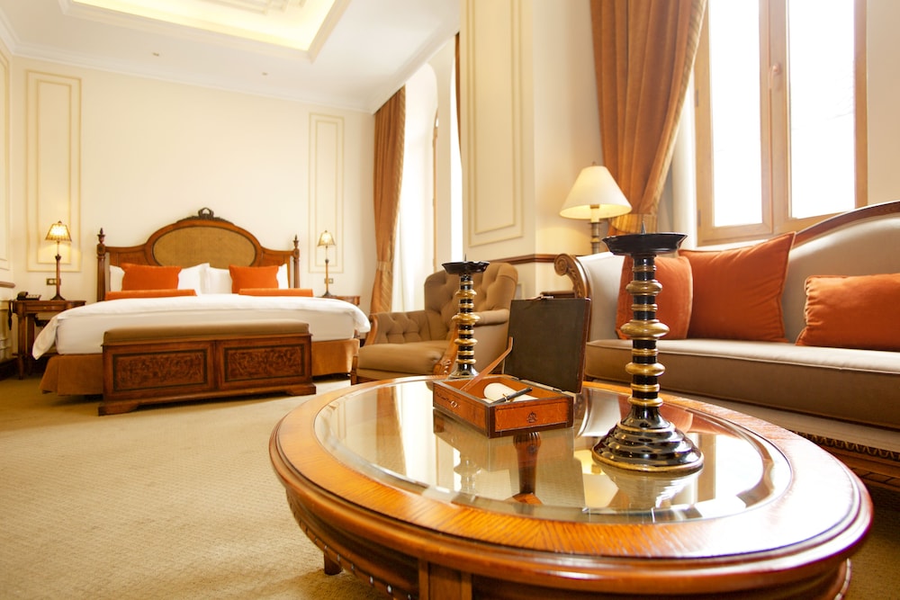 Hotel Plaza Grande 51/76