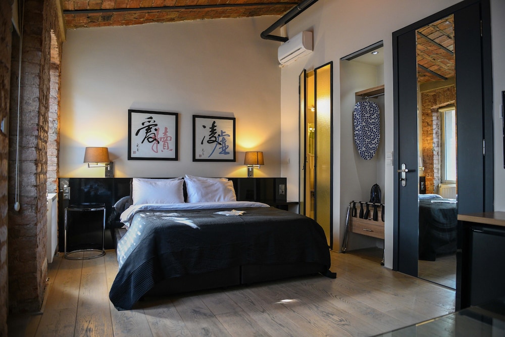 Rooms Galata 10/50