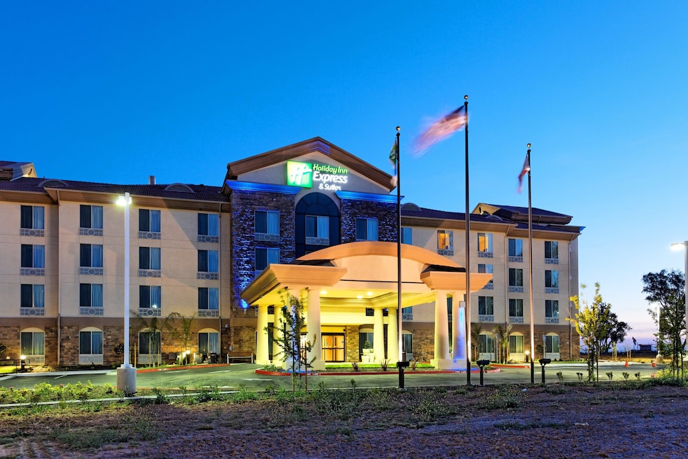 Holiday Inn Express Hotel and Suites Fresno Northwest-Herndon 4/42