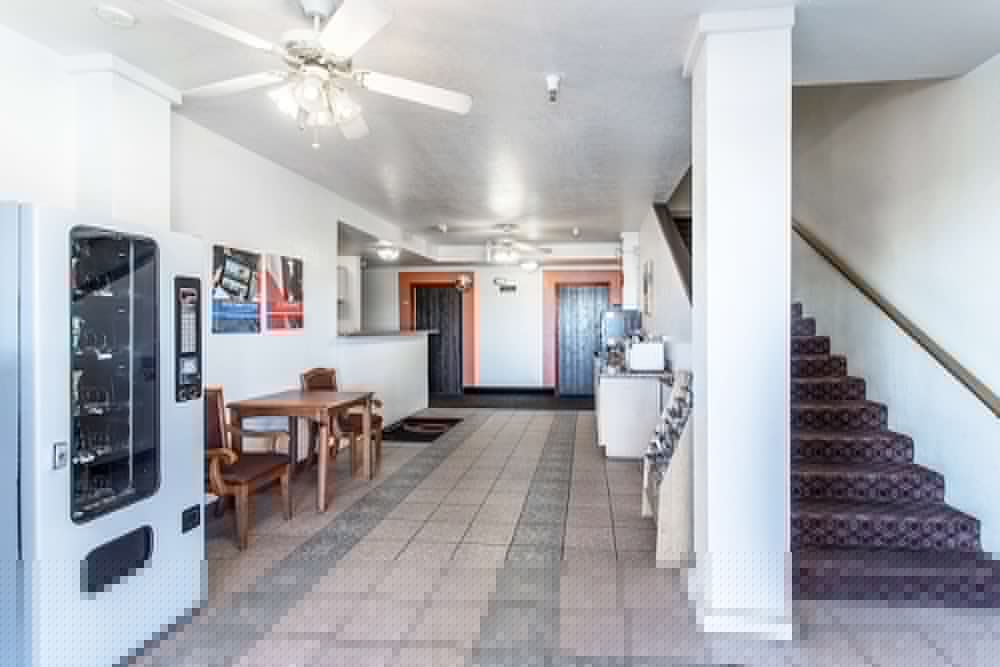 Motel6 Moriarty, NM 45/60