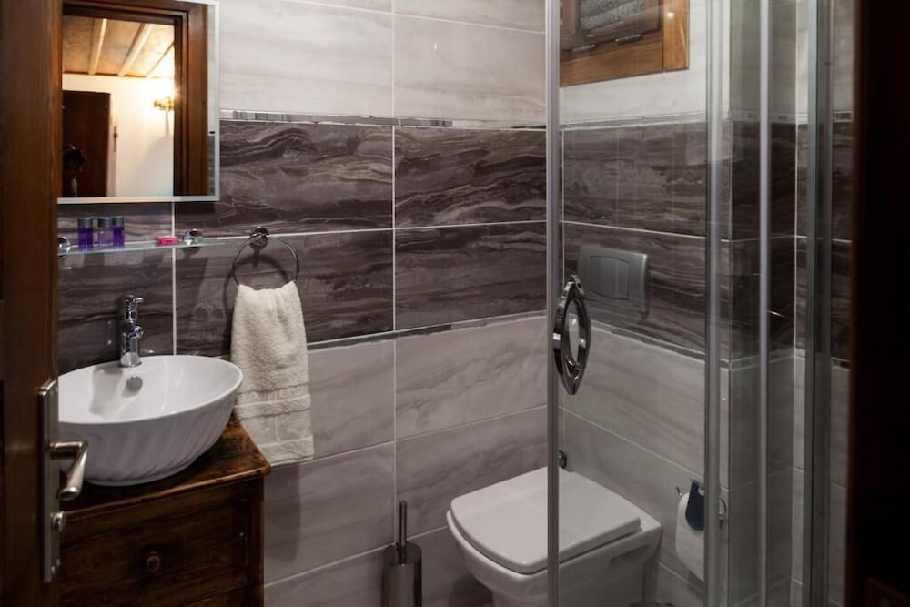 Lal Hotel Bursa 46/50