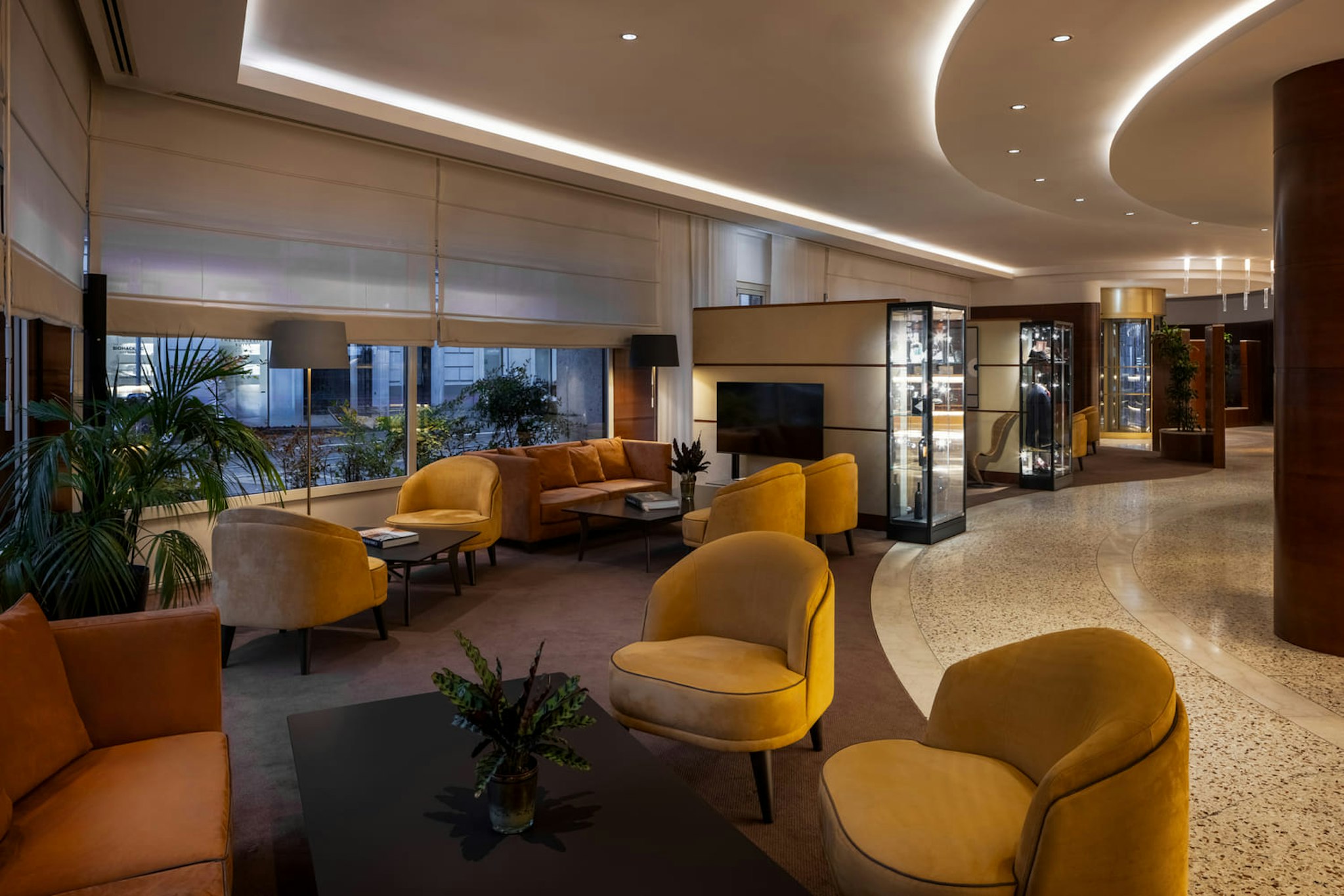 Unahotels Cusani Milan 40/69