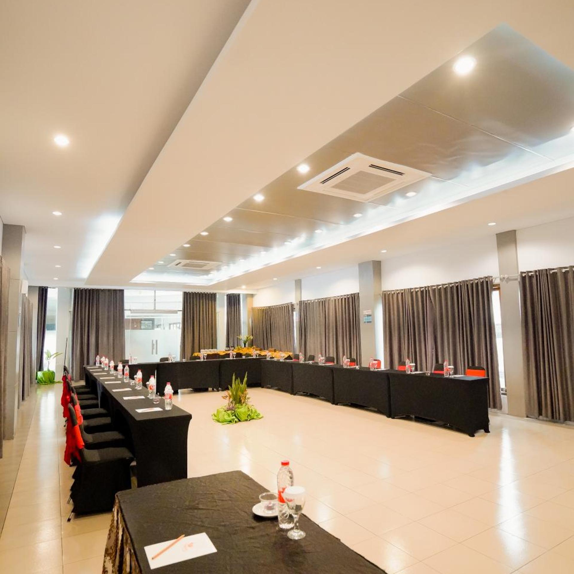 Sabda Alam Hotel Resort 7/42