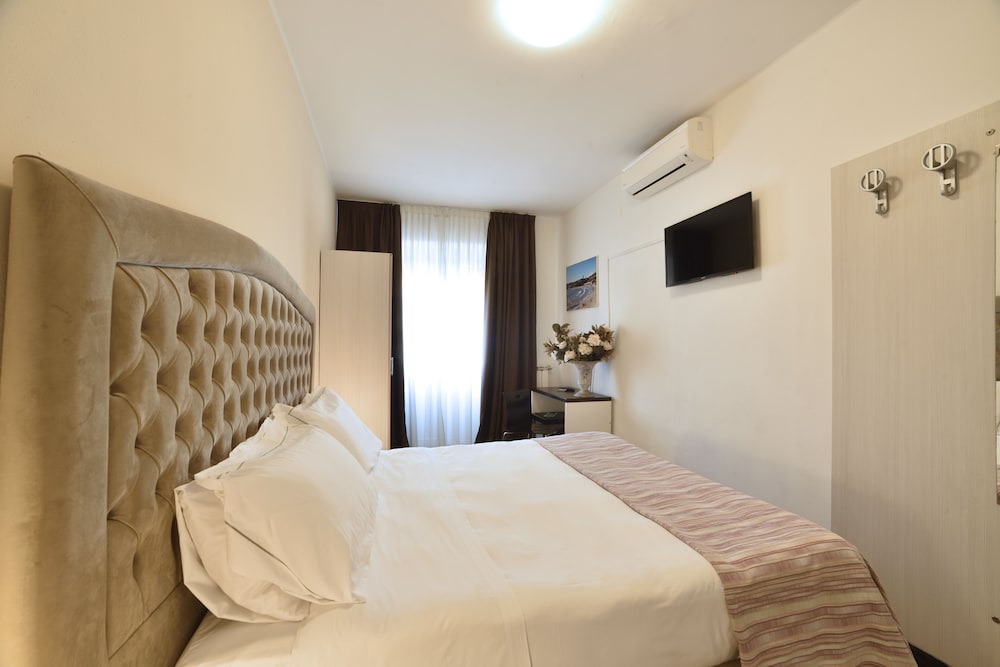 Hotel La Marina 27/63