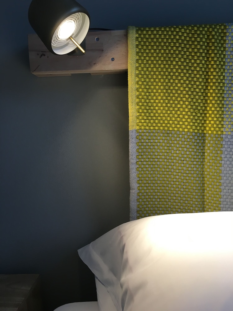 Hotel Light 24/49