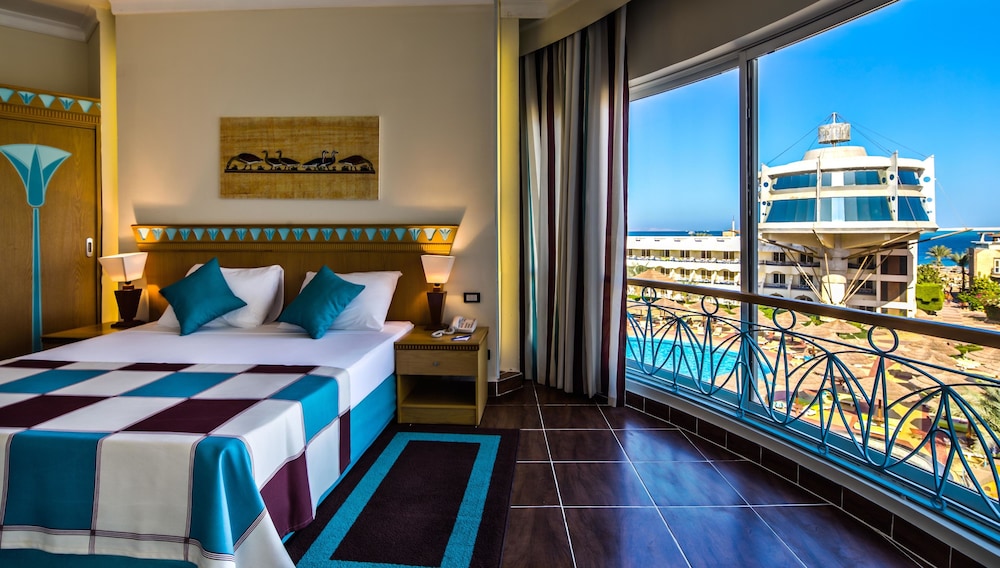 Seagull Beach Resort - Families and Couples Only 17/50