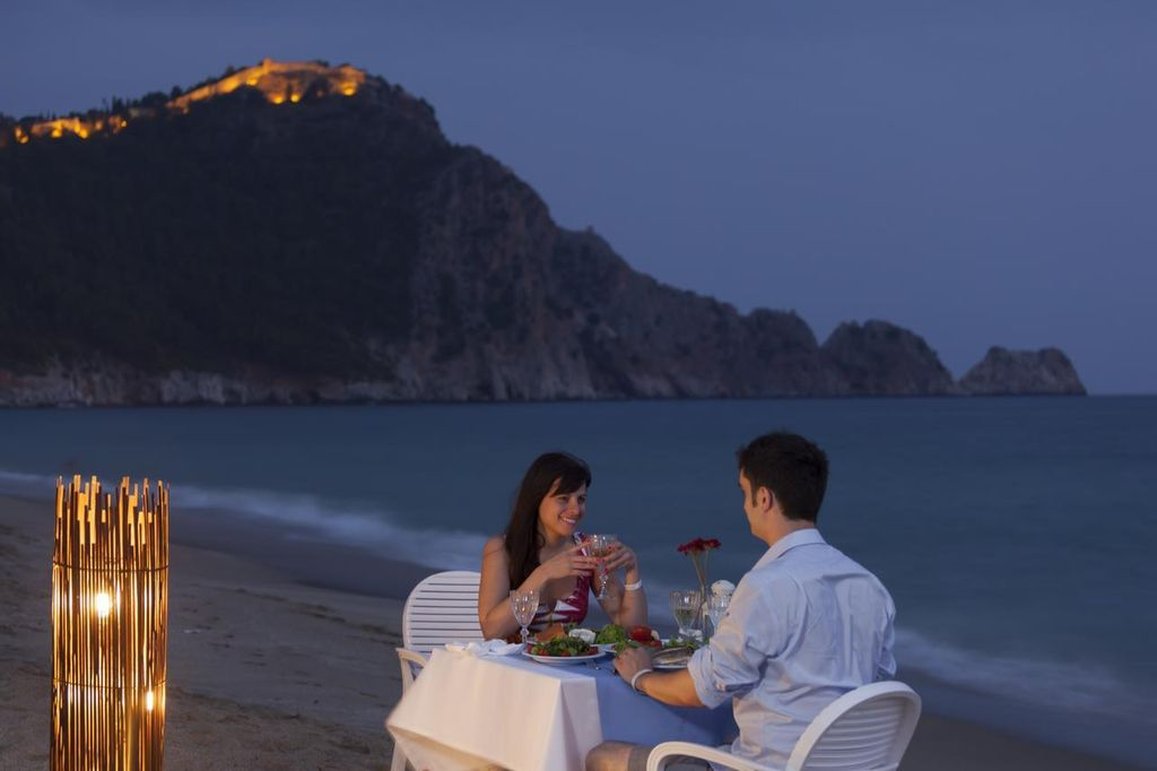 Xperia Saray Beach 16/67