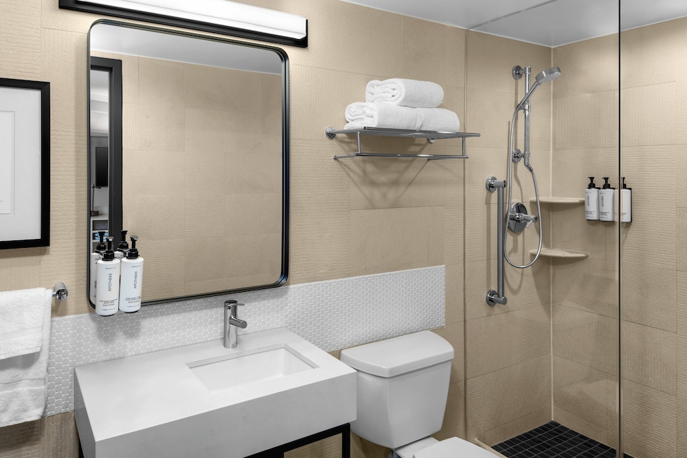 Voco Times Square South - An IHG Hotel 17/75